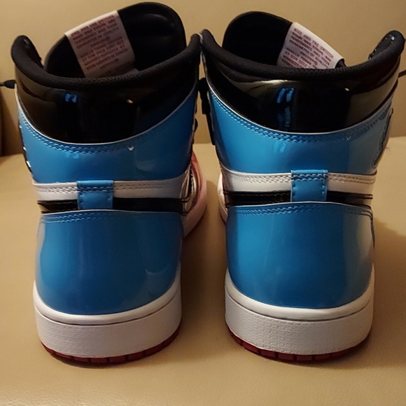 Jordan 1 Fearless - Picture 5 of 6